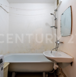 Продажа 2-комн квартиры на вторичном рынке Оборонная ул., 22