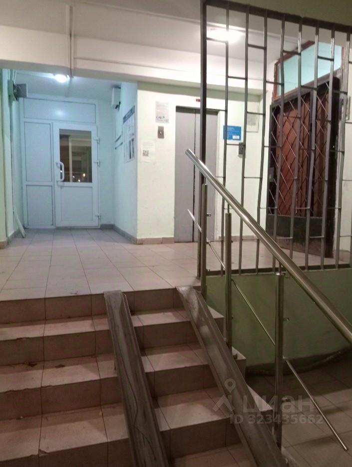 Продажа 2-комн квартиры на вторичном рынке Перовская улица, 34к1