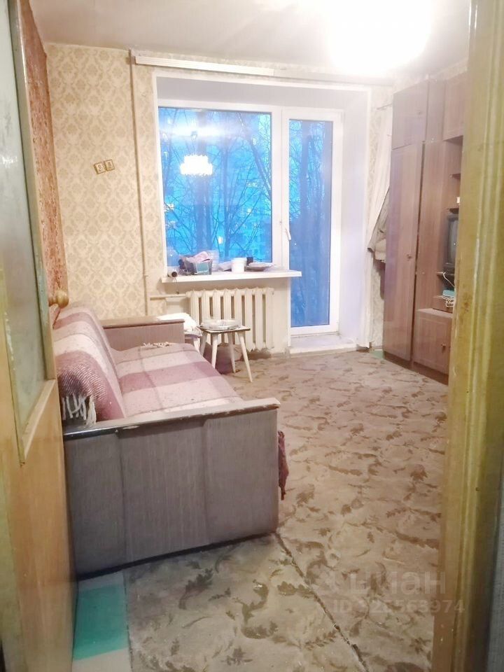 Продажа 1-комн квартиры на вторичном рынке Светлановский проспект, 37