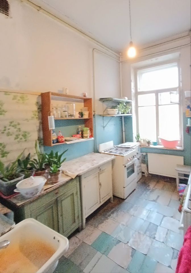 Продажа 4-комн квартиры на вторичном рынке Тележная улица, 15