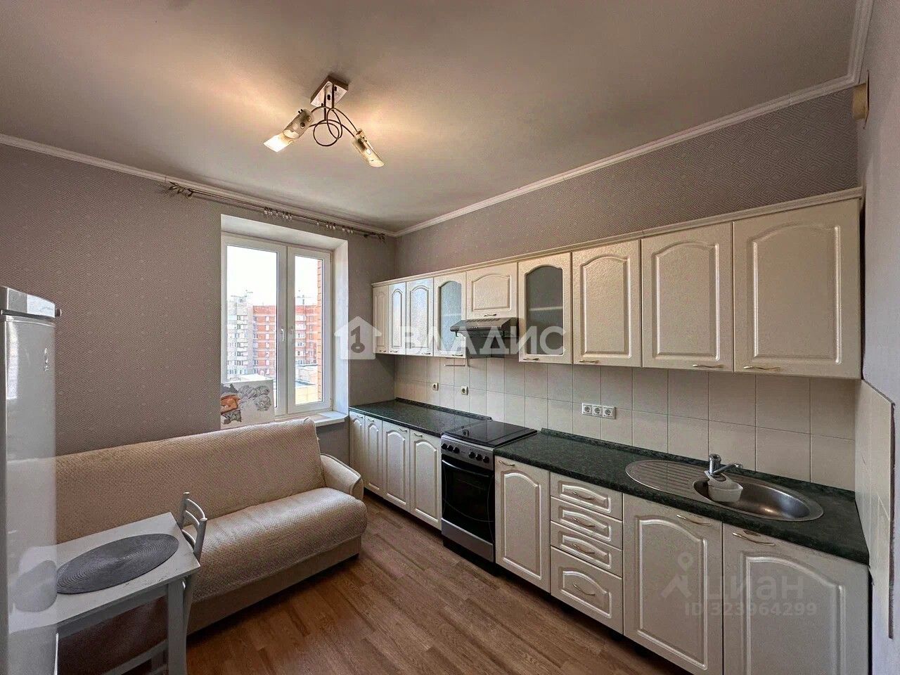 Продажа 1-комн квартиры на вторичном рынке Бухарестская улица, 118к3