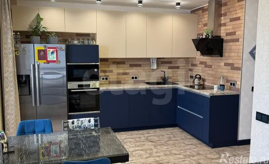 Продажа 3-комн квартиры на вторичном рынке Патриотов пр-кт,  д. 34