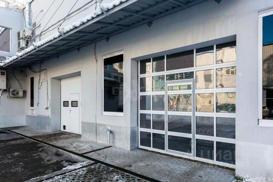 Продажа отдельного здания Новоясеневский пр-кт,  д. 8