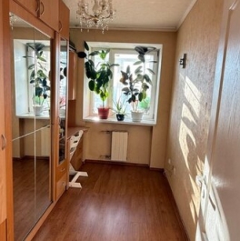 Продажа 4-комн квартиры на вторичном рынке улица Чекистов,  д. 22