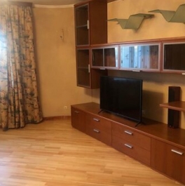 Продажа 4-комн квартиры на вторичном рынке Сиреневый б-р,  д. 62,  к. 1