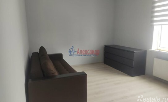 Аренда 3-комн квартиры на вторичном рынке улица Рылеева,  д. 10