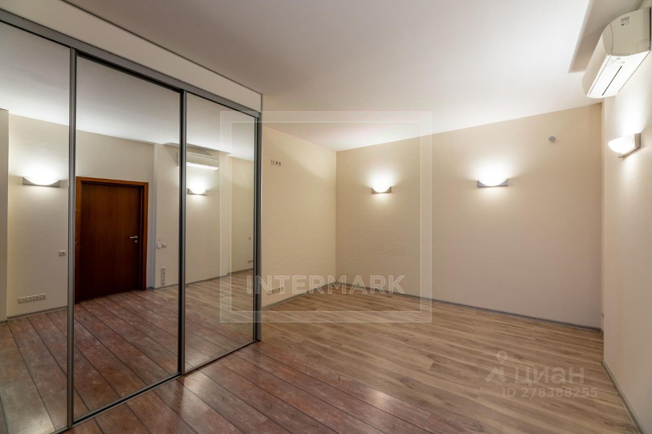 Аренда 4-комн квартиры на вторичном рынке Чапаевский переулок, 3