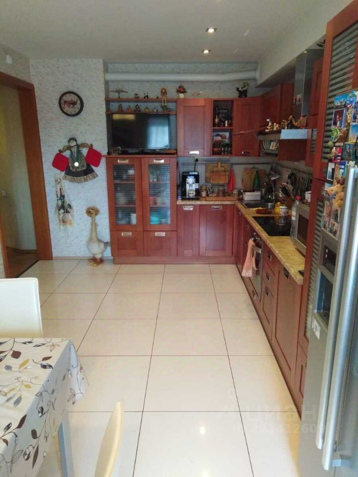 Продажа 3-комн квартиры на вторичном рынке улица Ленсовета, 88