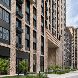 Продажа 3-комн квартиры на вторичном рынке Винницкая улица,  д. 8 к2