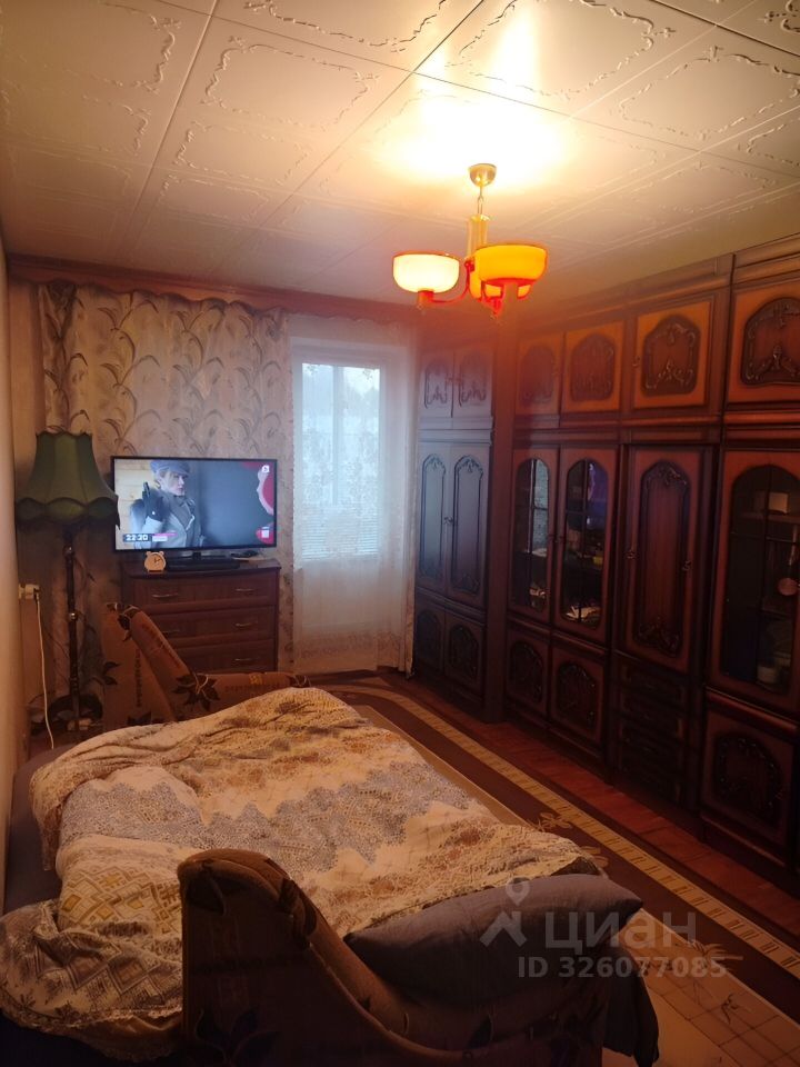 Продажа 2-комн квартиры на вторичном рынке Старый Городок пгт, улица Заводская,  д. 17