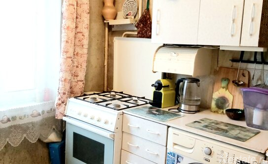 Продажа 3-комн квартиры на вторичном рынке улица Кухмистерова,  д. 18