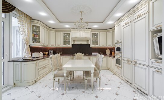 Продажа 3-комн квартиры на вторичном рынке ул Одоевского,  д. 4