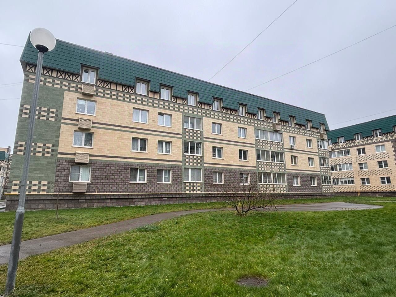 Продажа 2-комн квартиры на вторичном рынке МЖК Изумрудная Долина тер., д. Солманово, улица Лазурная, 18