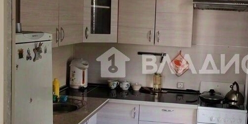 4-комн квартира улица Лени Голикова, 23