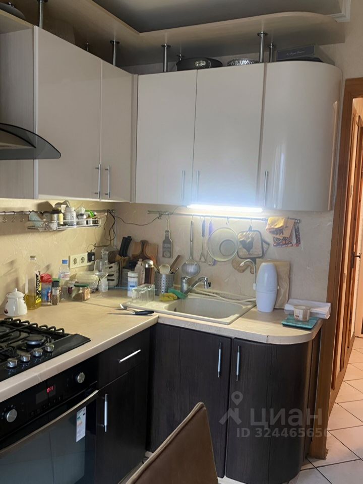 Продажа 3-комн квартиры на вторичном рынке Орехово-Зуево, улица Бирюкова,  д. 31
