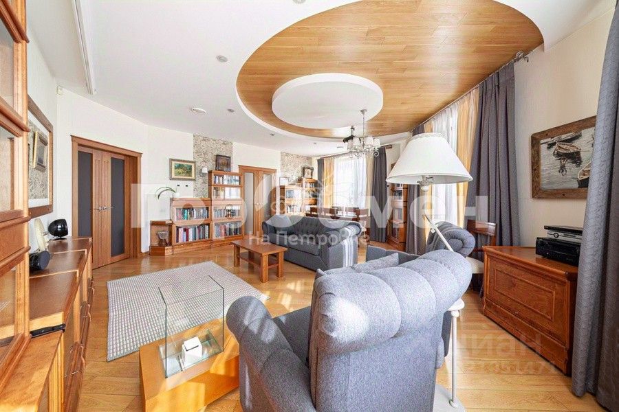 Продажа 3-комн квартиры на вторичном рынке улица Коштоянца, 12