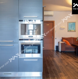 Продажа 3-комн квартиры на вторичном рынке Зверинская улица,  д. 22