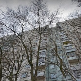 Продажа 2-комн квартиры на вторичном рынке улица Авиаторов,  д. 12