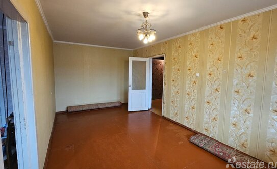 Продажа 2-комн квартиры на вторичном рынке Серпухов, Советская улица,  д. 100В