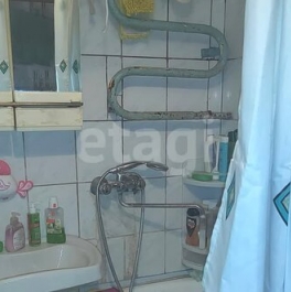 Продажа 2-комн квартиры на вторичном рынке Гатчина г, Крупской ул,  д. 3