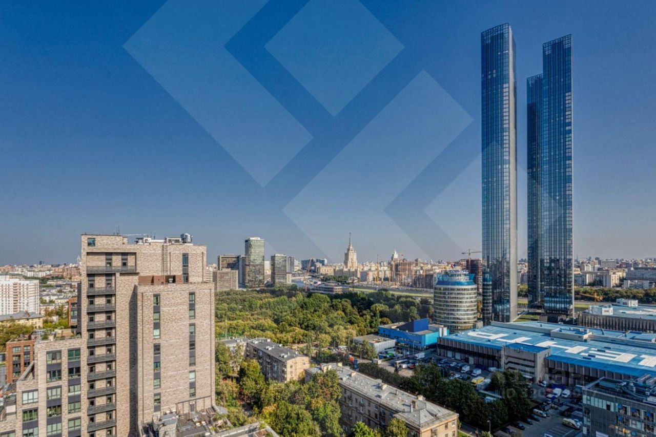 Продажа 3-комн квартиры на вторичном рынке Мантулинская улица, 9к5