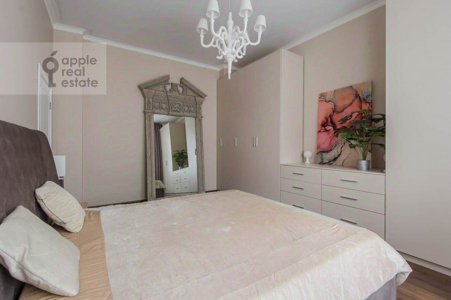 Аренда 2-комн квартиры на вторичном рынке Тверская улица, 4