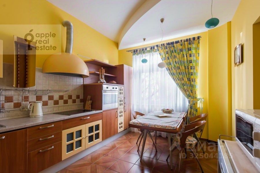 Продажа 3-комн квартиры на вторичном рынке Татарская улица, 18