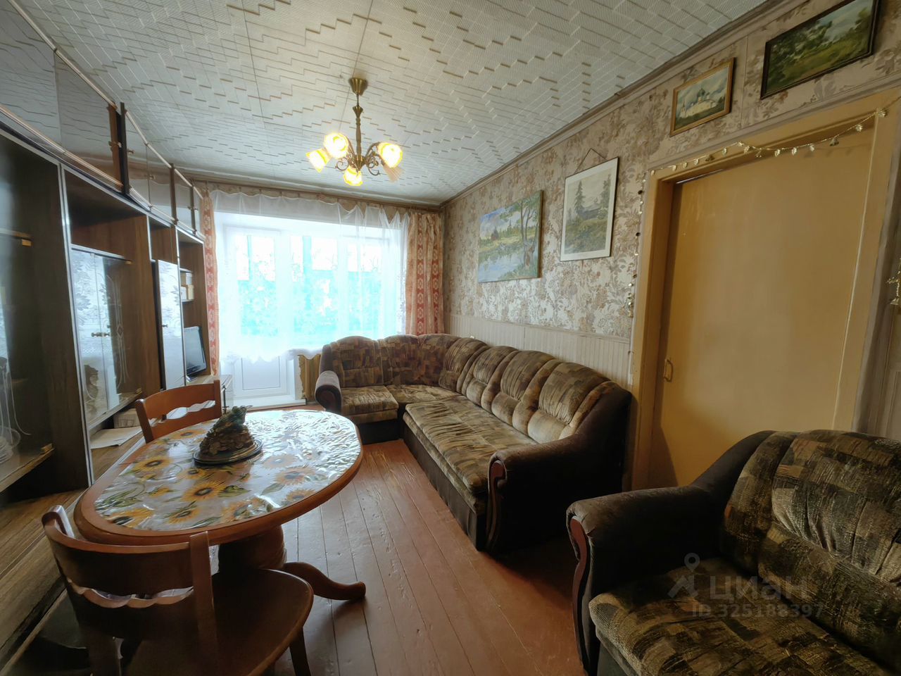 Продажа 3-комн квартиры на вторичном рынке Сясьстрой, Петрозаводская улица, 10