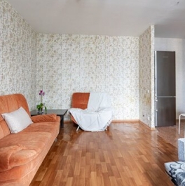Продажа 3-комн квартиры на вторичном рынке Кондратьевский пр-кт,  д. 70,  к. 1