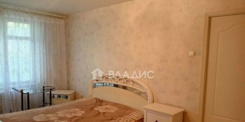 2-комн квартира улица Академика Комарова,  д. 5Б