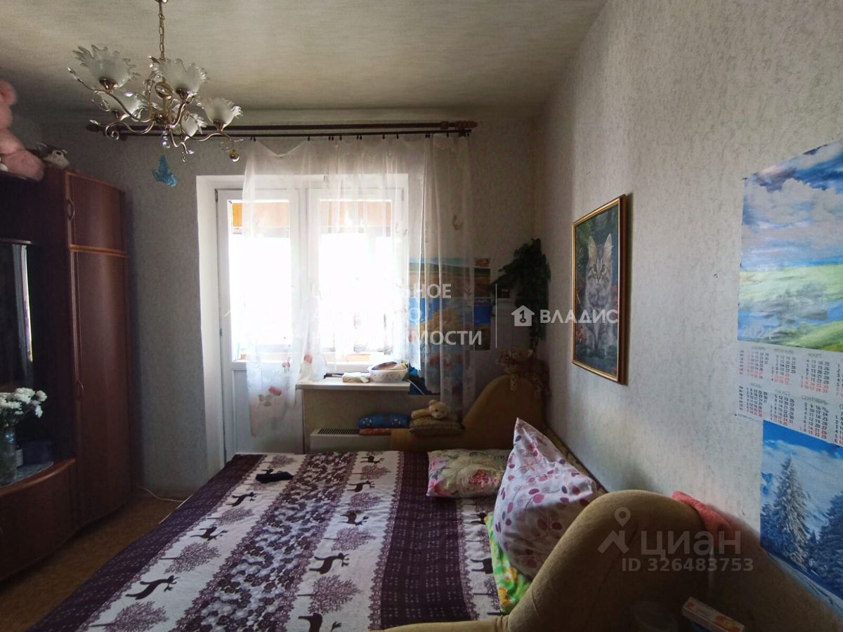 Продажа 3-комн квартиры на вторичном рынке улица Брусилова, 37к1
