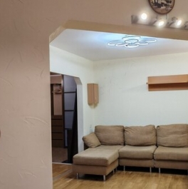 Продажа 3-комн квартиры на вторичном рынке улица Сикейроса,  д. 12