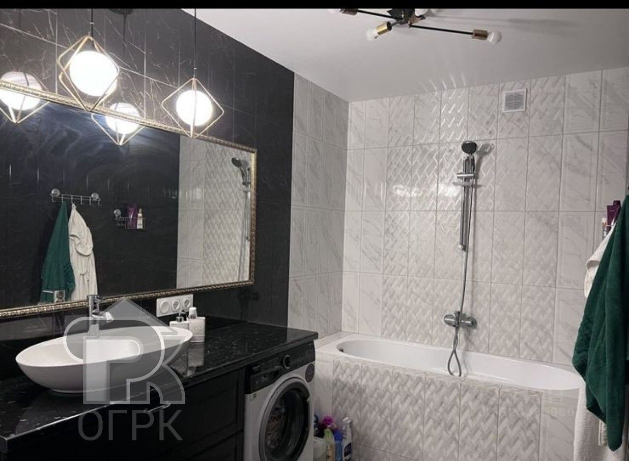 Продажа 2-комн квартиры на вторичном рынке д. Федурново, улица Авиарембаза, 12