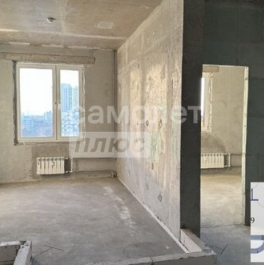 Продажа 4-комн квартиры на вторичном рынке улица Малыгина,  д. 12