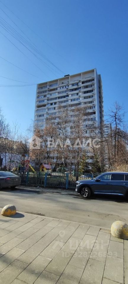 Продажа 3-комн квартиры на вторичном рынке улица Поликарпова, 19к1