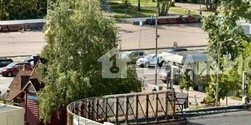 3-комн квартира улица Менжинского, 21