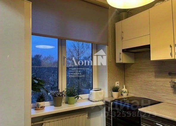 Продажа 2-комн квартиры на вторичном рынке улица Карпинского, 6