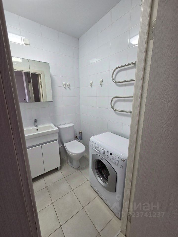 Аренда 1-комн квартиры на вторичном рынке Варшавское шоссе, 141Ак3