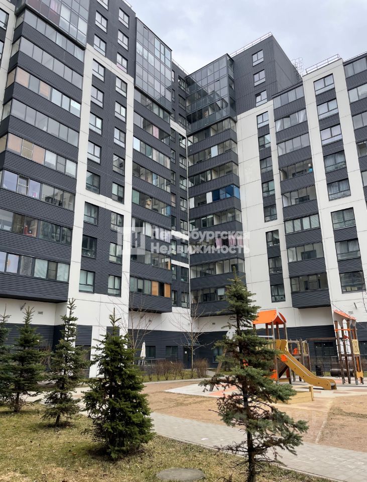 Продажа 1-комн квартиры на вторичном рынке Новоселье городской поселок, улица Центральная, 10к2