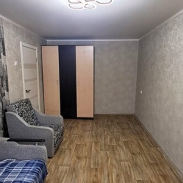 Продажа 1-комн квартиры на вторичном рынке Подольск г, Климовск мкр, Октябрьская пл,  д. 5