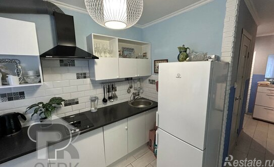 Продажа 1-комн квартиры на вторичном рынке Шенкурский проезд,  д. 8Б