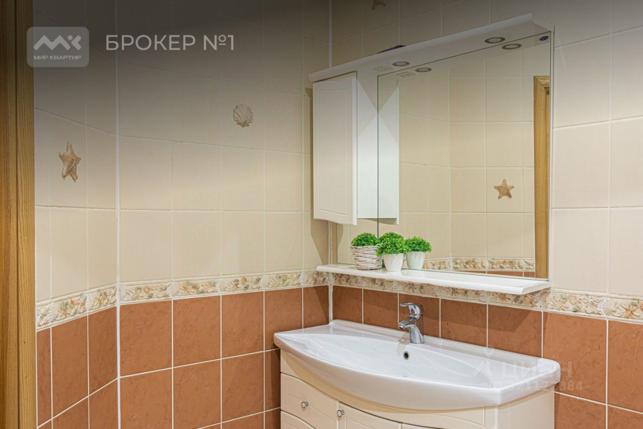 Продажа 4-комн квартиры на вторичном рынке Пушкин, Жуковско-Волынская улица, 12