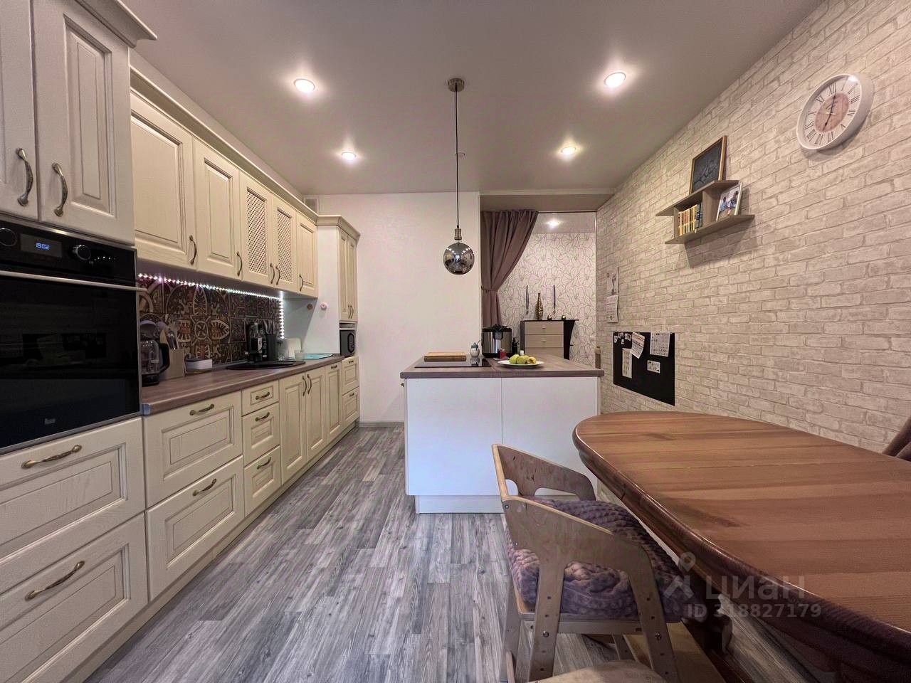 Продажа 3-комн квартиры на вторичном рынке Кудрово г., проспект Строителей, 4