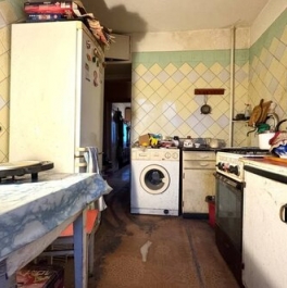 Продажа 2-комн квартиры на вторичном рынке Народного ополчения пр-кт,  д. 131