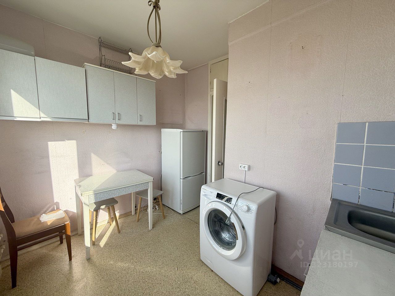 Продажа 2-комн квартиры на вторичном рынке Кировоградская улица, 42К1