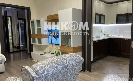 Продажа 2-комн квартиры на вторичном рынке Радиальная 6-я ул,  д. 5 к3