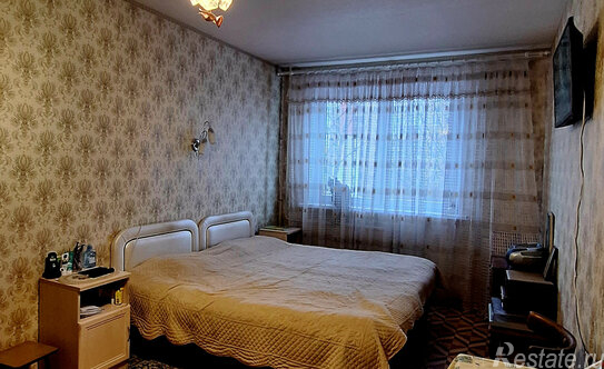 Продажа 3-комн квартиры на вторичном рынке Кораблестроителей ул,  д. 38,  к. 3