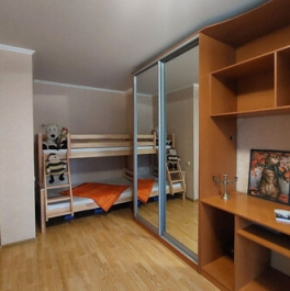 Продажа 1-комн квартиры на вторичном рынке б-р Генерала Карбышева,  д. 14