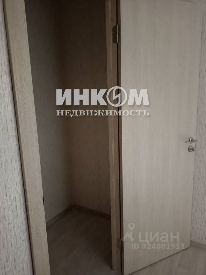 Продажа 4-комн квартиры на вторичном рынке улица Маресьева, 10к1