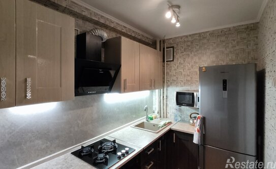 Продажа 1-комн квартиры на вторичном рынке Канонерский остров,  д. 25